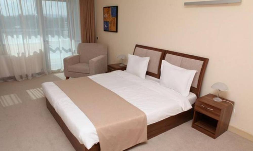 Standard room with king bed