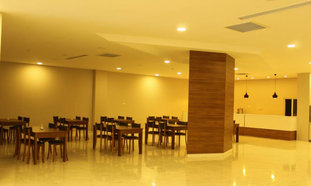 Café. Dining facilities