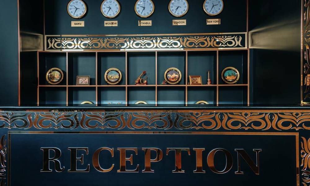 Bayil Breeze Hotel & Restaurant