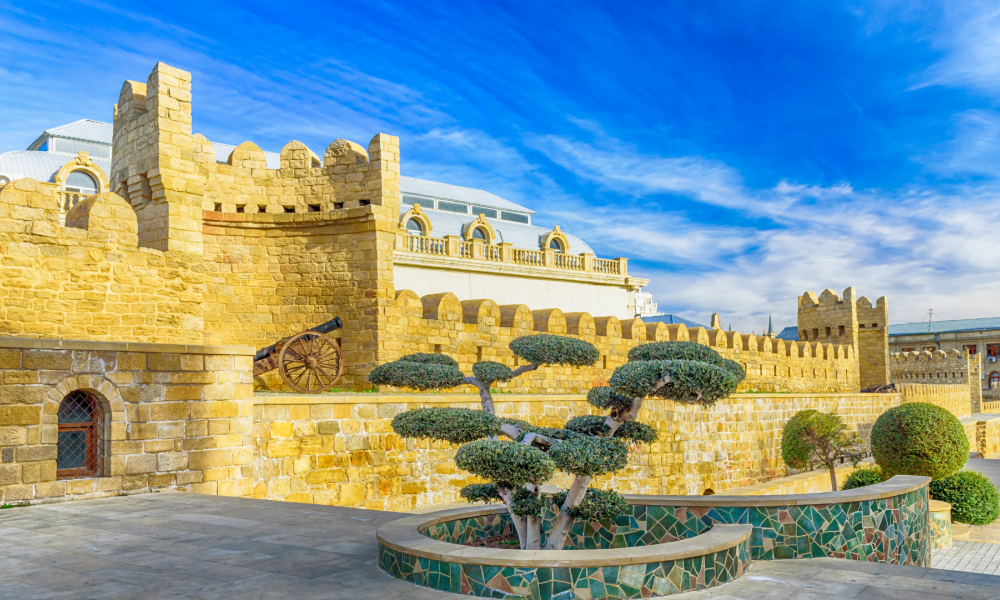 Köhnə şəhər küçələri 