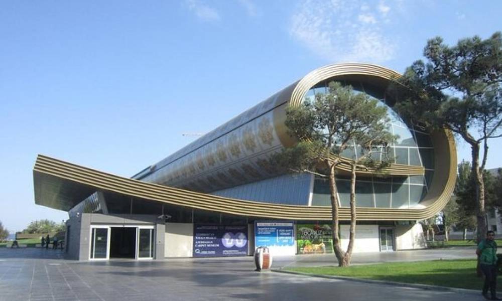 Bu Qadınlar Günündə Azərbaycanın zəngin tarixi ilə tanış olun. Çarpıcı görməli yerlər və unudulmaz anlar sizi gözləyir!