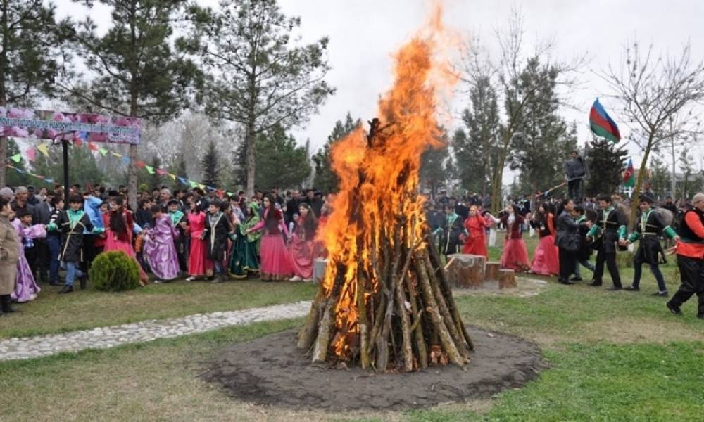Bu Novruzda Azərbaycanın canlı mədəniyyətini yaşayın! Sehrli bir yaz səyahəti üçün bizə qoşulun.