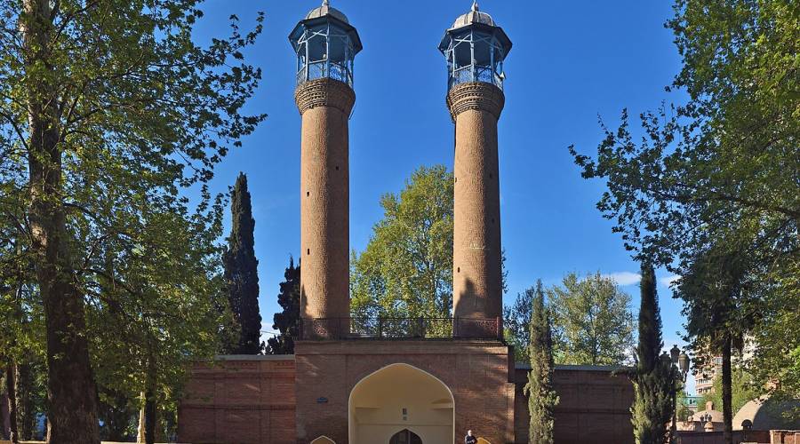 Azerbaijan | History of Ganja - Frisaga