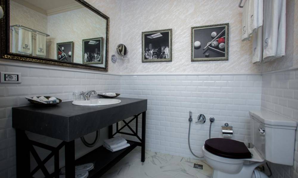 Sapphire Bayil Hotel