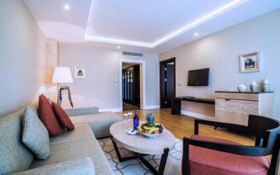 Badamdar  Otel, Şəhər mənzərəli King Junior Suite