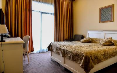 East Legend Hotel, Deluxe Double/Twin Room
