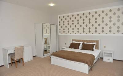 Hirkan Park  Hotel, King Suite