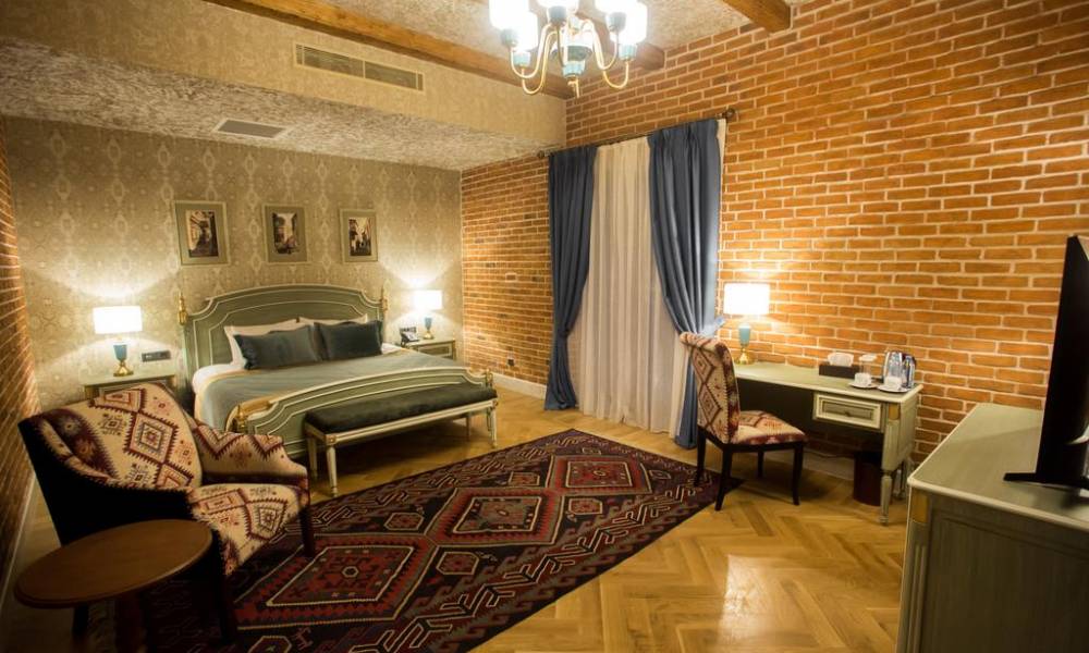 Sapphire Bayil Hotel