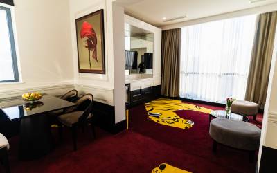 Mercure Baku City Hotel Otel, Klub dəsti