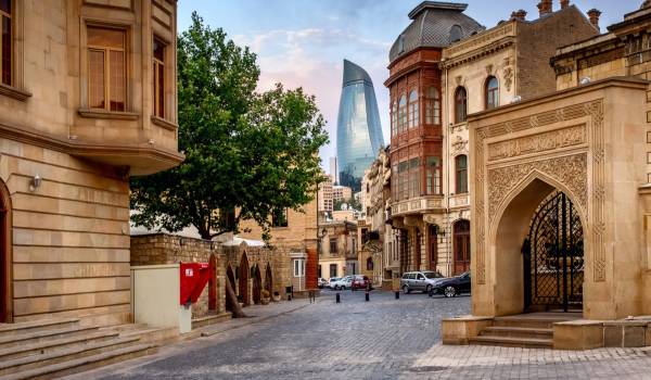 Discover Baku: 4 Günlük Asan Kəşf Turu